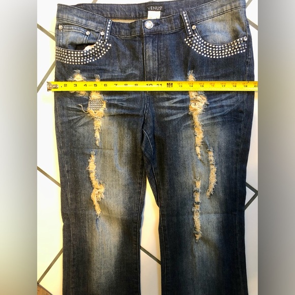 Ladies Venus brand size 12 jeans dark wash with plenty of bling and stretch - Picture 5 of 10